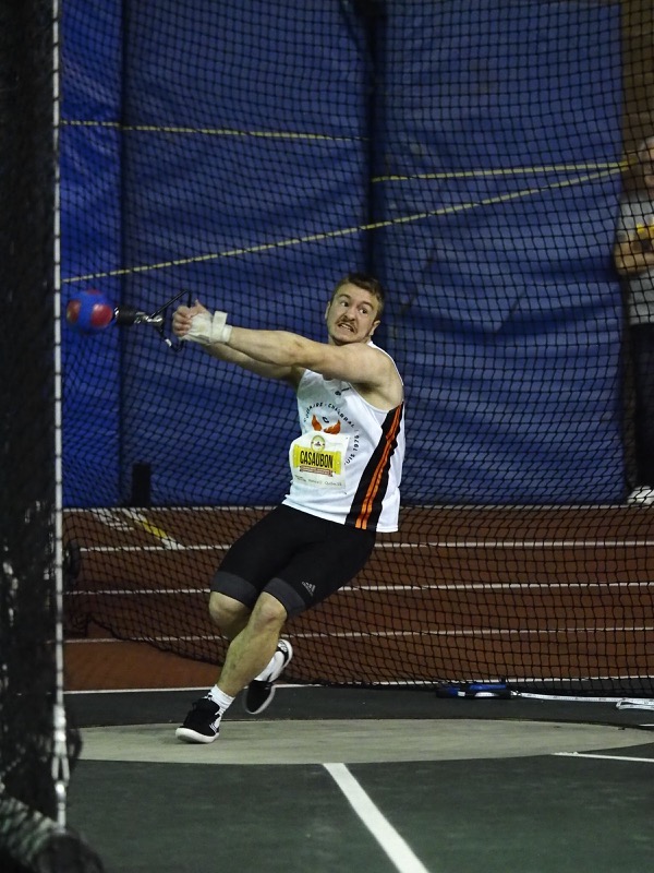 Ludwig Casaubon en action lors du lancer du marteau aux Championnats canadiens en salle Hershey. (Photo : Louis-Olivier Brassard)